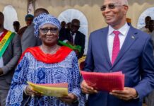 Projet ENA à Dubréka : Amadou Oury Bah préside la remise des actes administratifs aux personnes impactées