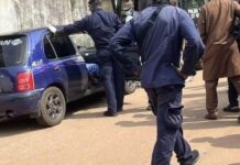 Lambanyi : Deux corps sans vie découverts dans une voiture à Petit Simbaya